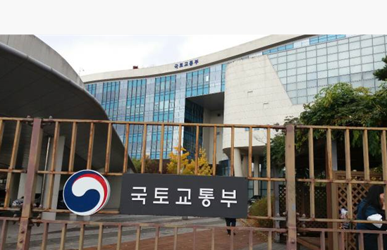 국토교통부(장관 노형욱)는 2일 지난해 공공 건설공사에 참여한 건설사 중 동부건설과 호반산업 등 6곳이 현장 안전관리를 '매우 잘했다'고 평가했다.. 사진 ㅣ 국토교통부