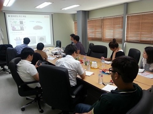 코오롱글로텍이 클래비스, 크린앤사이언스와 손 잡고 나노 CuS 파우더를 활용해 기능성 필터시장 확보에 나서기로 했다고 코오롱글로텍이 27일 밝혔다. 사진 ㅣ 코오롱글로텍