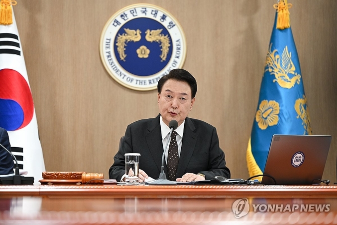 윤석열 대통령이 16일 서울 용산 대통령실 청사에서 열린 국무회의에서 모두발언을 하고 있다. 사진 ㅣ 대통령실 제공. 연합뉴스