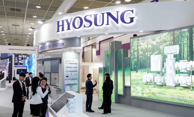 이젠 지속가능한 안전이 담보되지 않으면 기업의 미래는 어두울 수밖에 없다. 조현준 회장이 말했듯 “근로자의 안전이 곧 기업의 지속가능성”이라는 원칙 아래, 효성그룹은 사업장 안팎에서 ‘사람 중심의 경영’과 ‘기술 기반의 ESG’라는 두 축을 균형 있게 추진하고 있다. <br>
사진은 효성중공업은 지난 2월 서울 코엑스에서 열린 국내 대표 전기산업 전시회 ‘ELECS KOREA 2025’에 참가한 전경. 사진 | 효성그룹