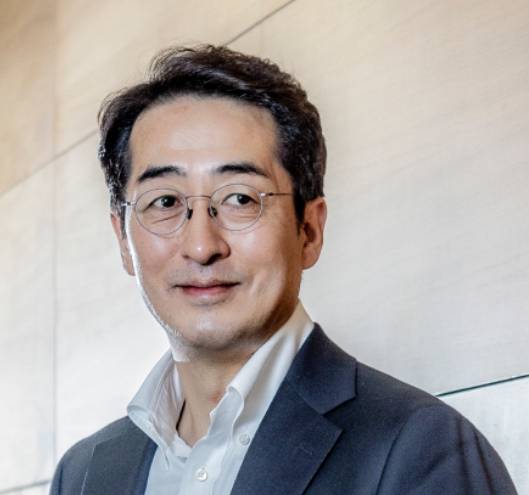 지난 2024년, 불안한 국제 정세와 금융시장 불확실성 확대에도 메리츠화재가 창사 이래 최대실적을 갱신하는 등 메리츠금융이 견고한 성장세를 이어가고 있다. 사진은 김용점 메리츠금융지주 부회장. 사진 | 메리츠금융지주 