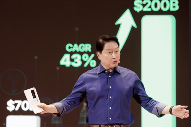 최태원 SK 회장 “AI 병목, 메모리∙인프라∙설루션으로 고객과 함께 해결“