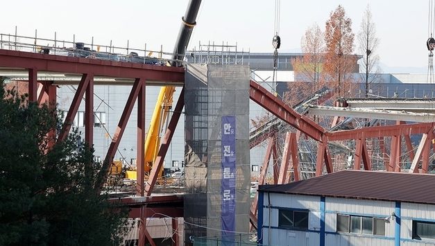 2명 사망·2명 실종' 광주대표도서관 '무리한 공사 속도전' 논란