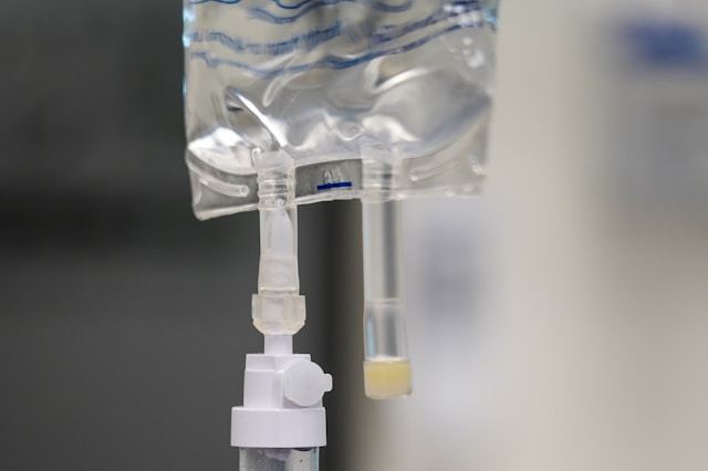 [이란전쟁 불똥]⓸전쟁 여파가 의료용품까지...제약계도 비상