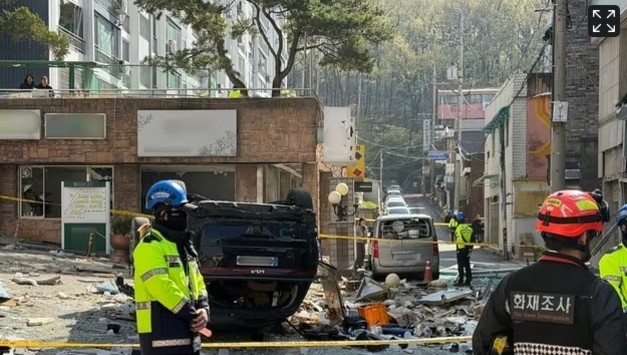 "마치 폭격 맞은 것처럼"…청주 상가 가스 폭발 피해 눈덩이