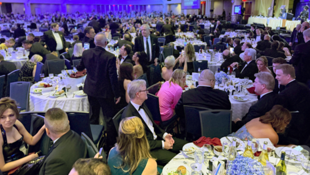 트럼프 기자단 만찬 총격범, 반트럼프 성향…“현장 참석 정부관료가 공격 목표”