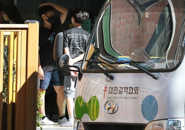 정부가 6월부터 결핵환자 ‘진단부터 완치까지’ 맞춤형 통합관리를 시행한다. 자료 | 질병관리청
